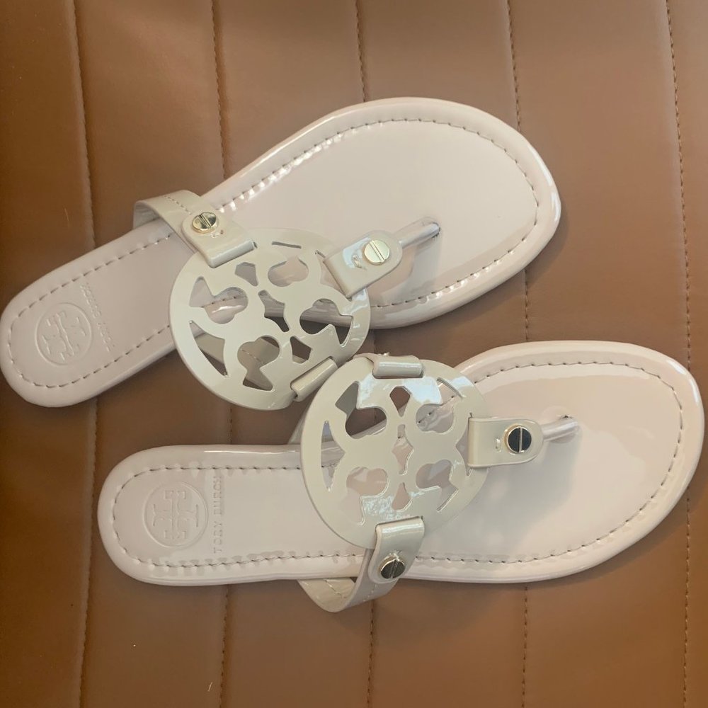 NEW Tory Burch Sandals - Picture 2 of 4